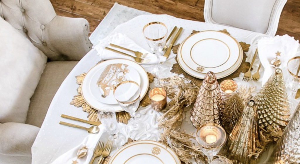 table de noel,décoration,art de table,table festive