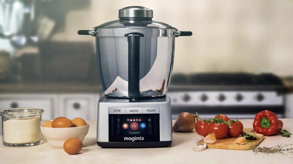 robot cuiseur dans une cuisine