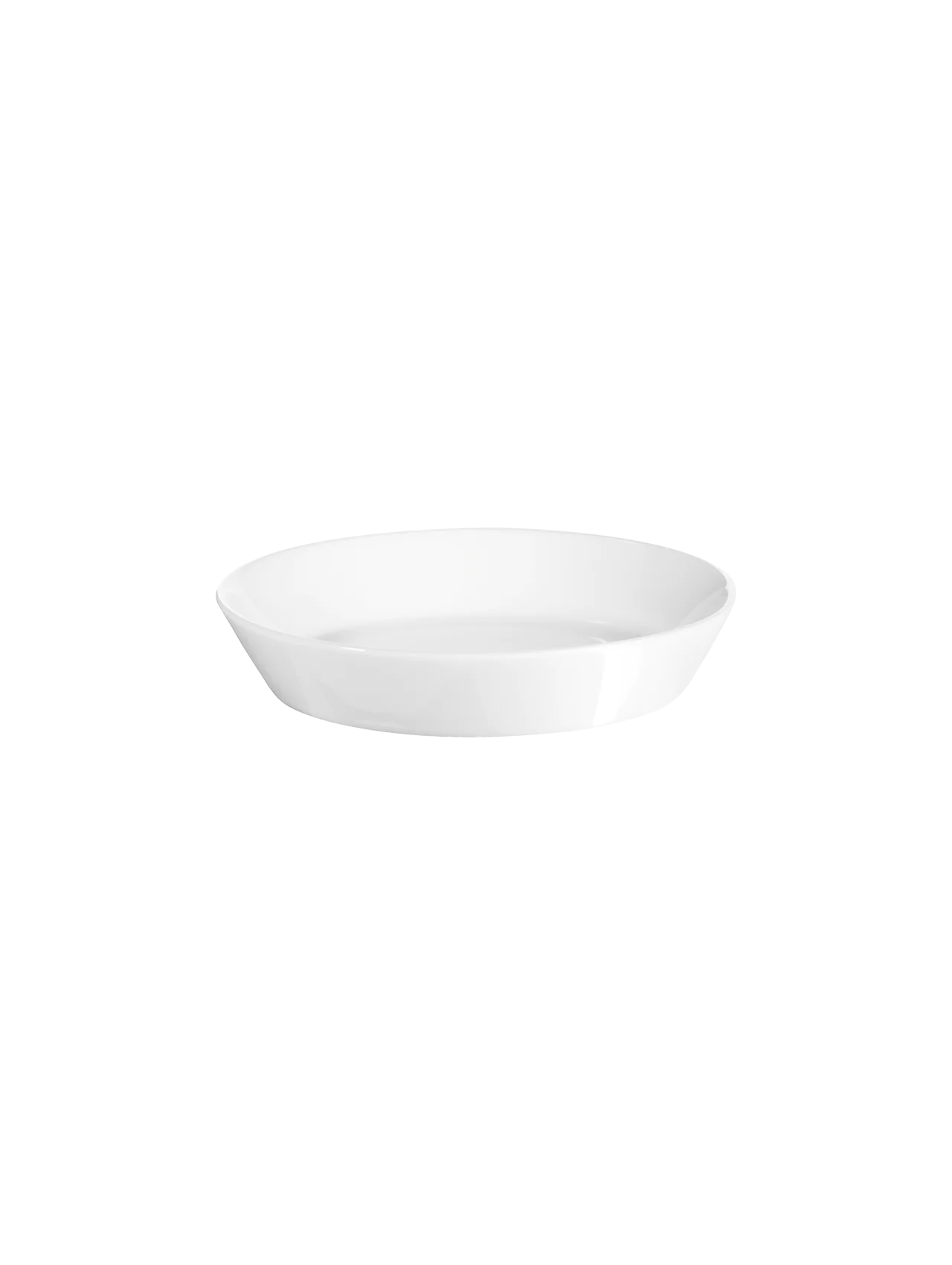 assiette blanche sur fond blanc